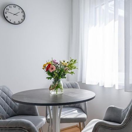 Elegant 1Br Flat With Balcony By Hm Διαμέρισμα Βιέννη Εξωτερικό φωτογραφία