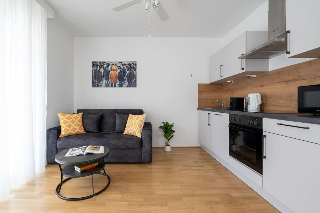 Elegant 1Br Flat With Balcony By Hm Διαμέρισμα Βιέννη Εξωτερικό φωτογραφία