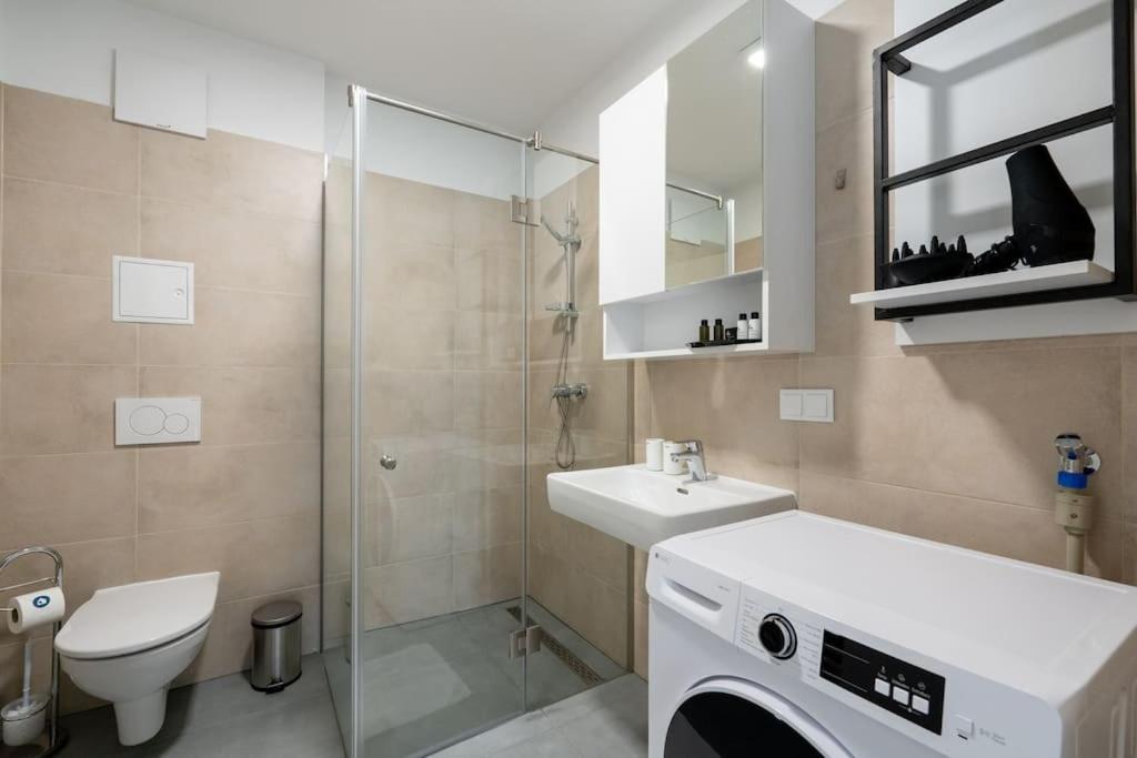 Elegant 1Br Flat With Balcony By Hm Διαμέρισμα Βιέννη Εξωτερικό φωτογραφία